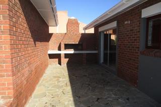 3 Bedroom Property for Sale in Heiderand Western Cape